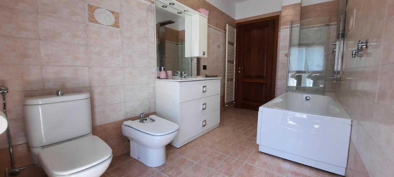 Chez Marie-Claire Apartman Montjovet Kültér fotó